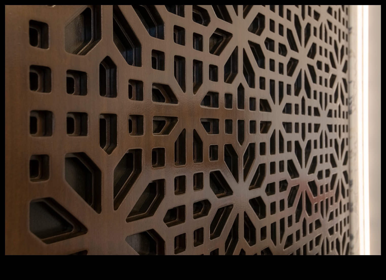 Modele ale antichității: alura durabilă a desenelor antice