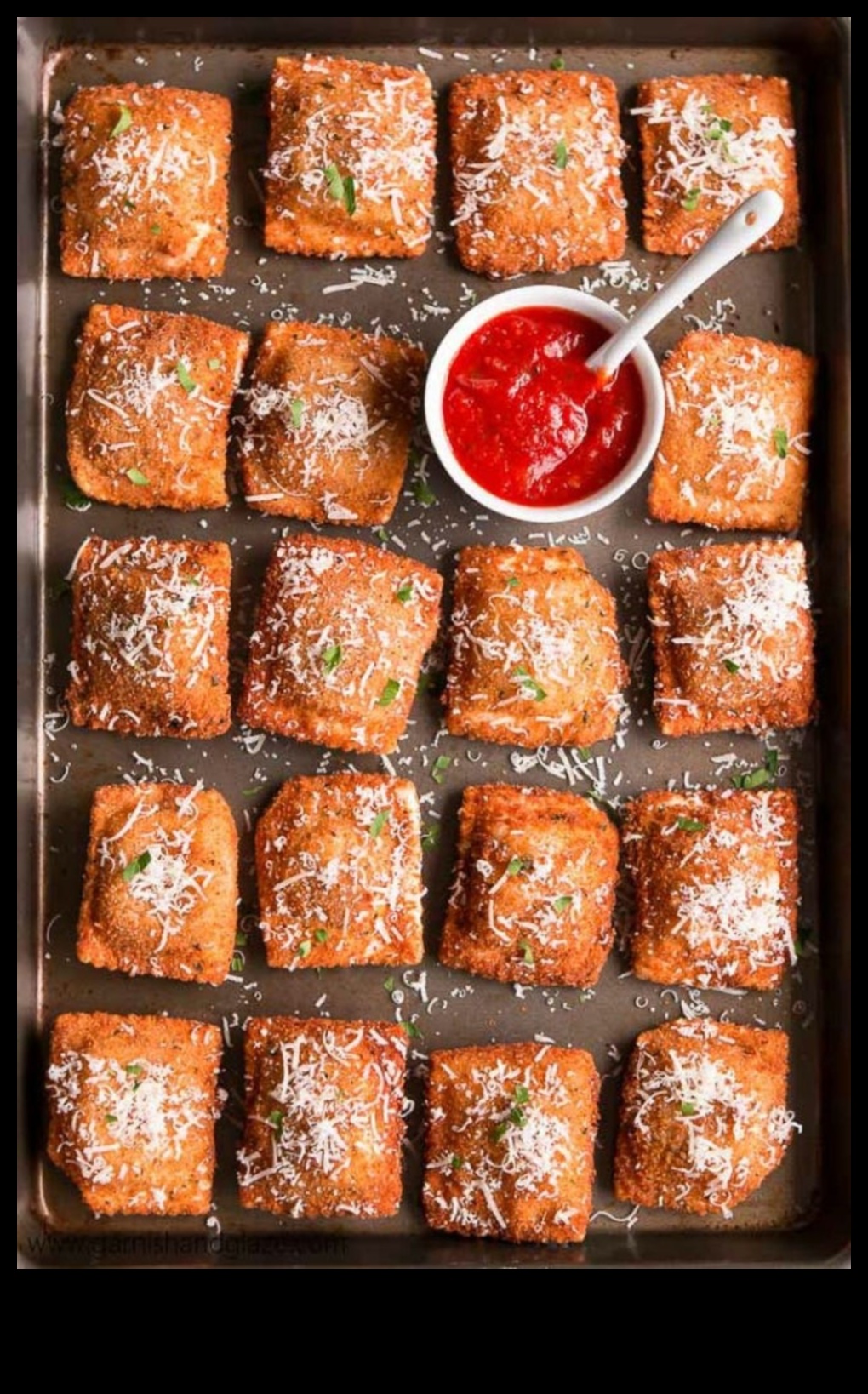 Gastronomie veselă Mâncăruri festive pentru a vă condimenta sezonul 3 de sărbători Gastronomie veselă: delicii culinare pentru a vă lumina sărbătorile