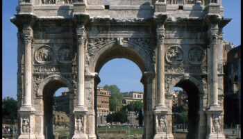 Arcurile de triumf: structuri monumentale în arta romană