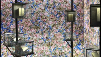 Iluminare cu cerneală: strălucește o lumină asupra modelelor radiante