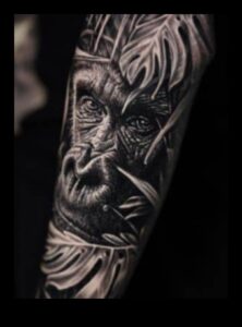 Simfonie vizuală: Realism tatuaje în detaliu fotografic