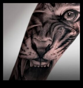 Stăpânirea realismului: scufundă-te în lumea tatuajelor hiper-reale